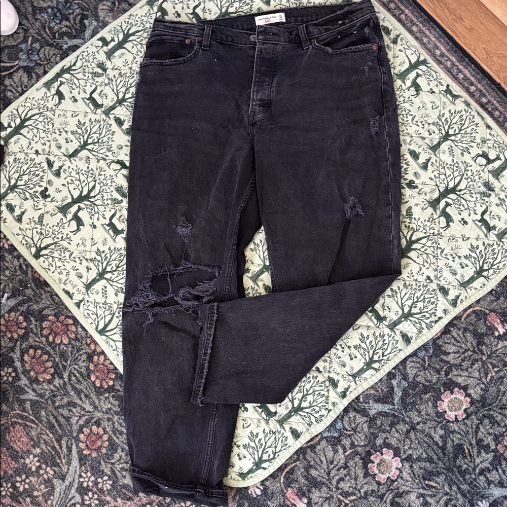 Abercrombie & Fitch High Rise Dad Jeans - Black